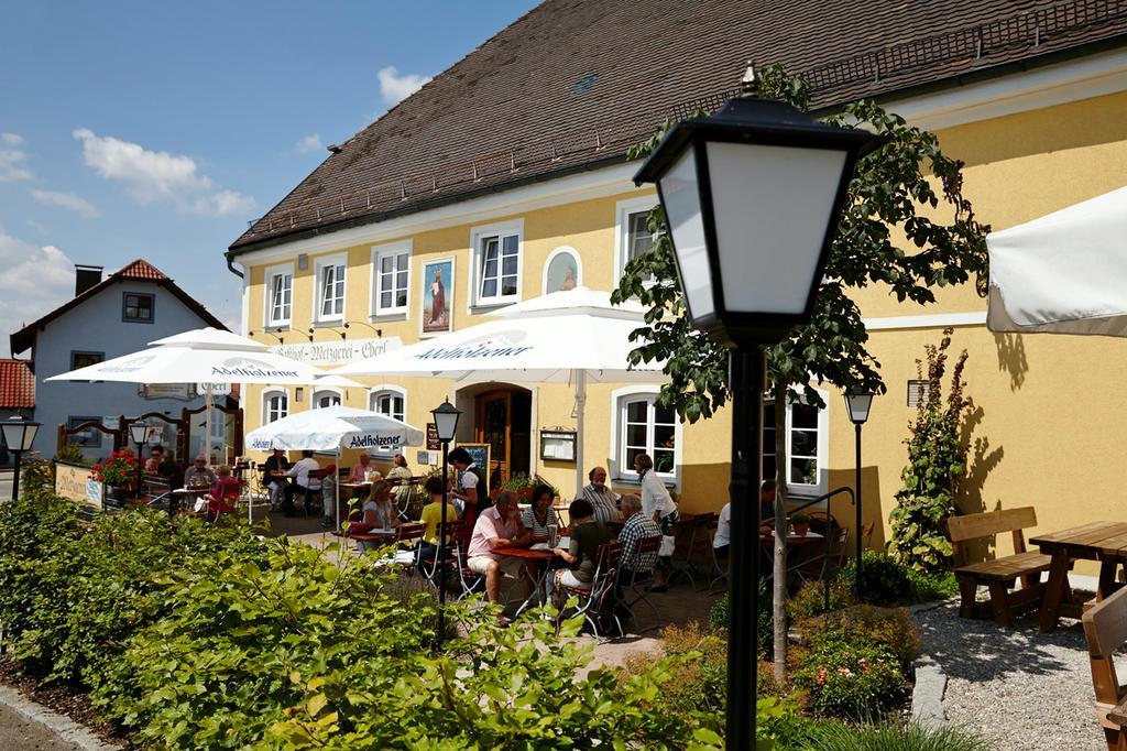 Hotel Eberl Хаттенхофен Экстерьер фото