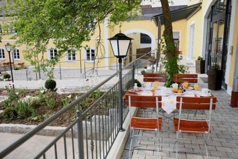 Hotel Eberl Хаттенхофен Экстерьер фото
