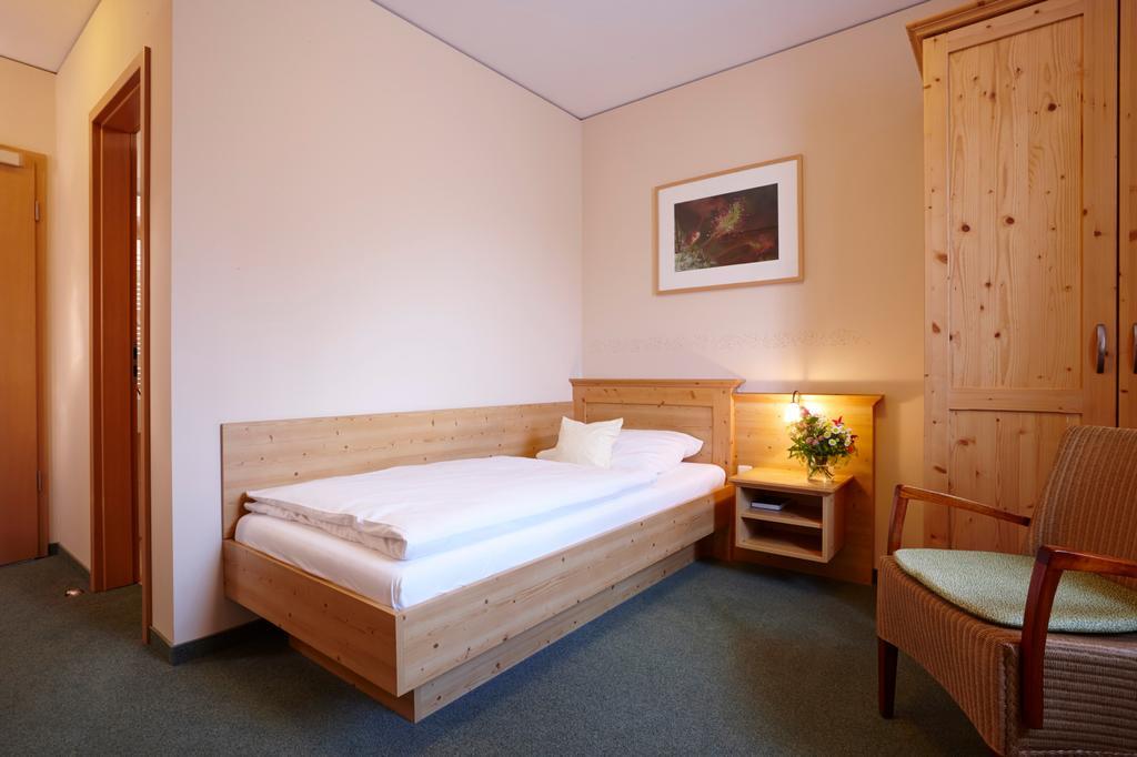 Hotel Eberl Хаттенхофен Экстерьер фото